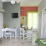Daphne Aparthotel Tolo