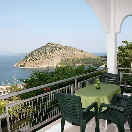 Daphne Apart Otel Tolón