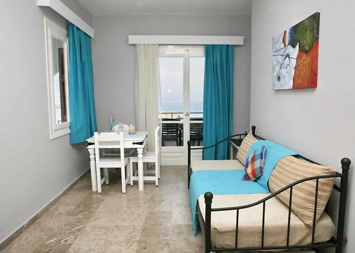 Daphne 4* Toló