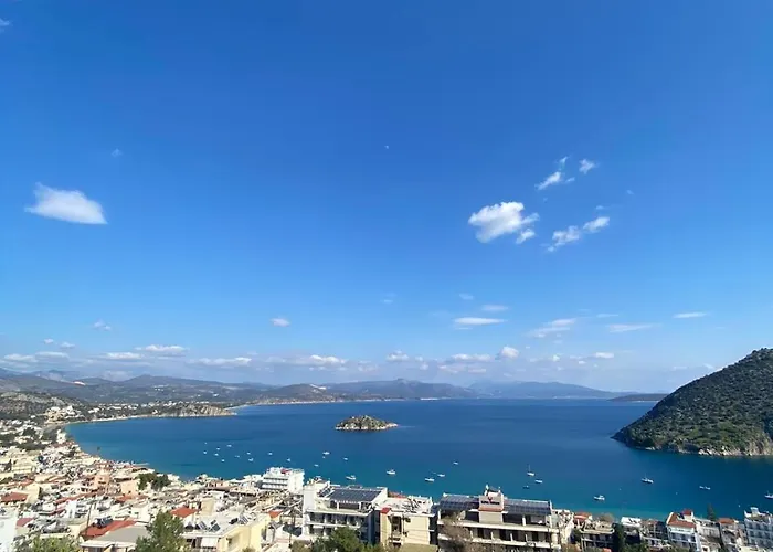 Daphne Apartmanhotel Toló